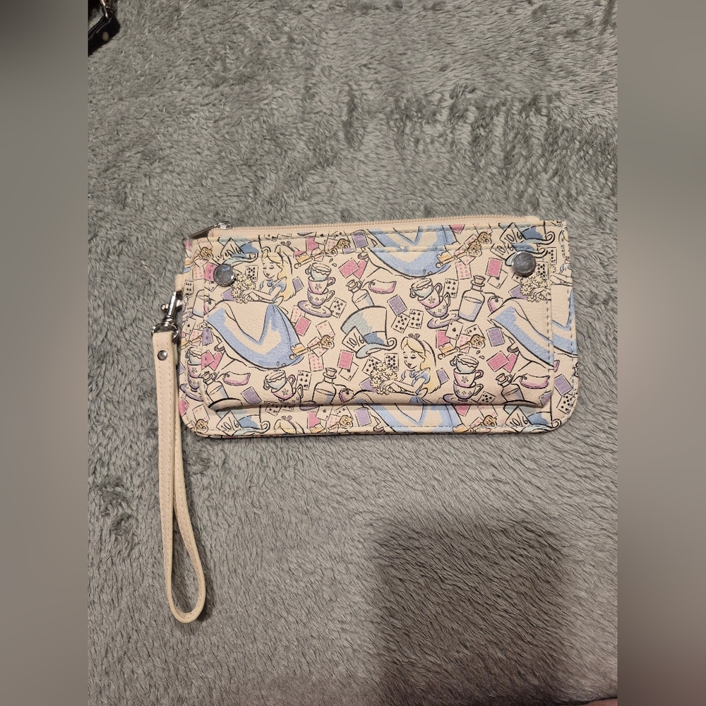 Loungefly Disney alice in wonderland wristlet